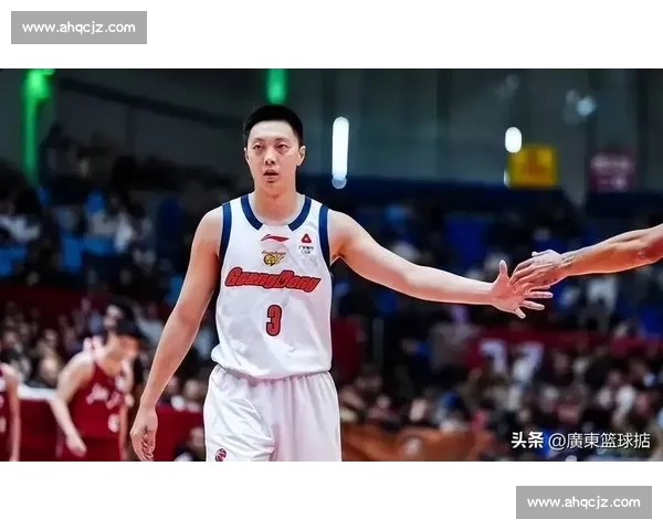 广州龙狮全力迎战广东宏远 激烈对决再现粤系篮球巅峰对决